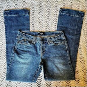 Daisy Fuentes Classic Blue Straight Leg Jeans